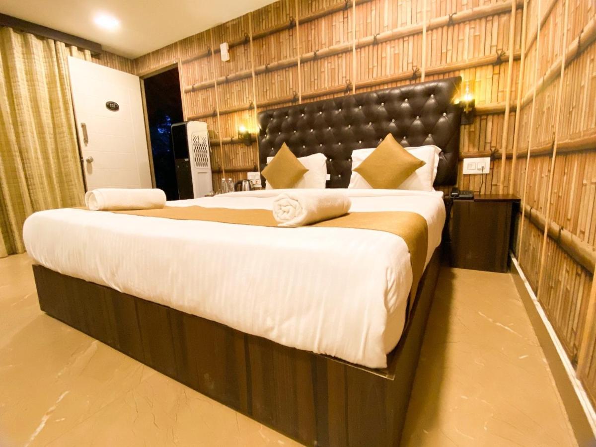 Misty Rain Estate Hotel Madikeri Luaran gambar