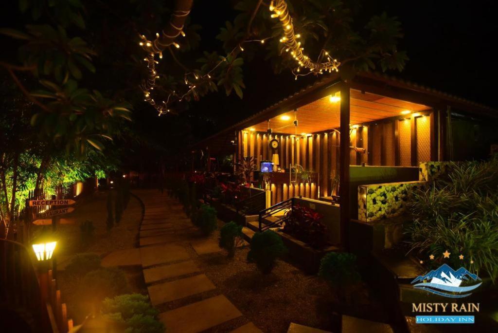 Misty Rain Estate Hotel Madikeri Luaran gambar