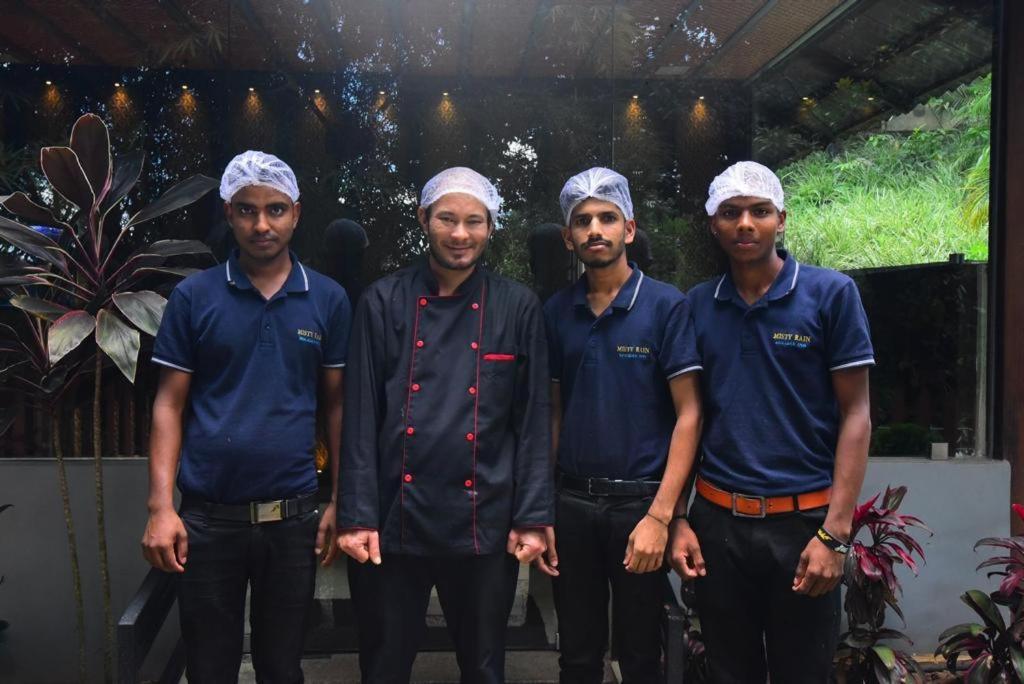 Misty Rain Estate Hotel Madikeri Luaran gambar